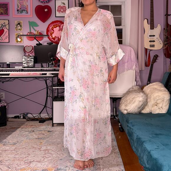 Vintage 80s sheer floral coquette robe - Picture 5 of 9